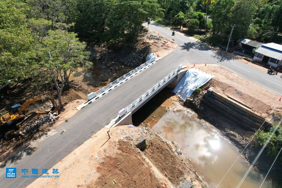 CscecSlk's tweet image. Recently, the main concrete bridge in Aththanakadawala village, located in Kanduruwawa, Polonnaruwa, and part of the Southern Access Road of the 27.7km North Central Province Canal Project by #CSCEC Sri Lanka, was successfully completed and opened to traffic.
 #CSCECinAction