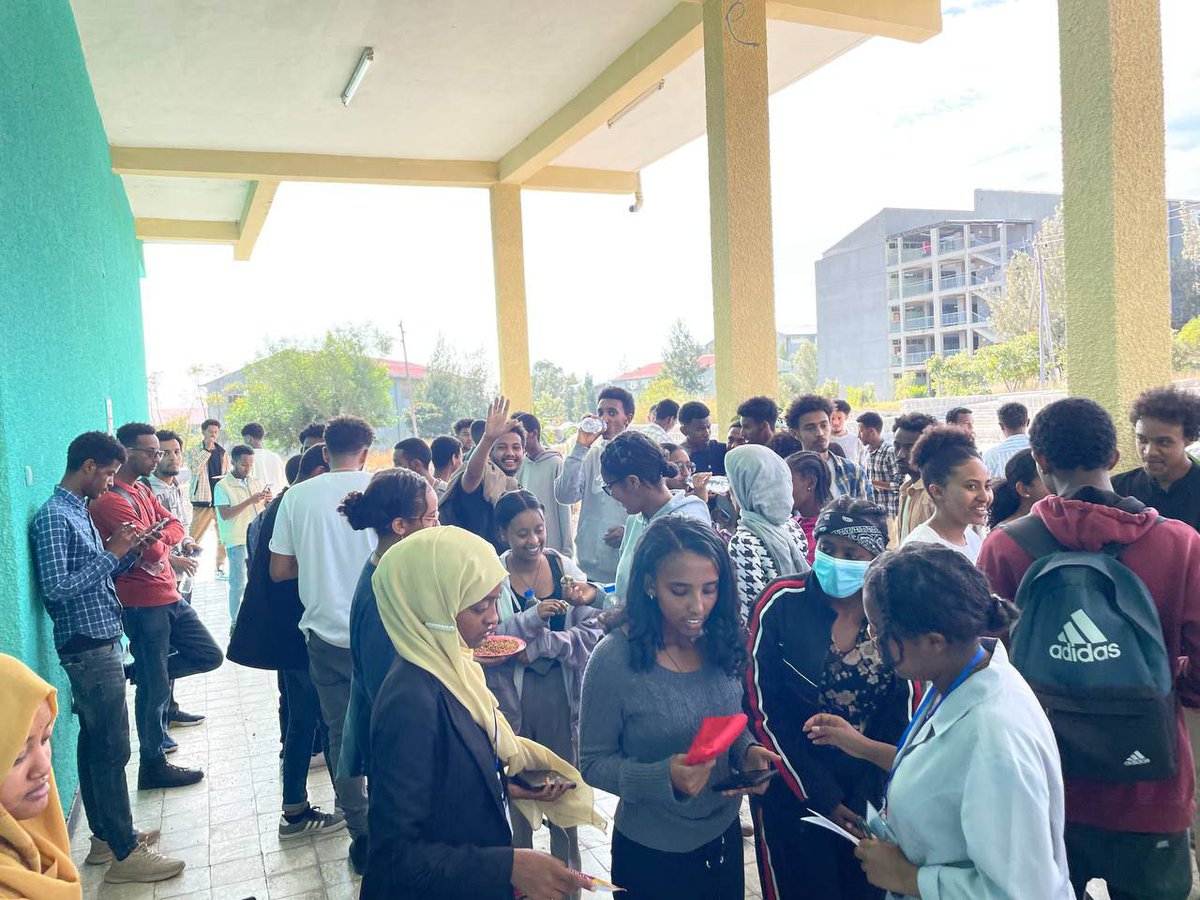 mahijar5's tweet image. GDSC AASTU had its first info session on November 1st. Embarking the beginning of community learning and community service!
#developersstudentclub #googledevelopersstudentclub #gdscaastu #communitylearning #events