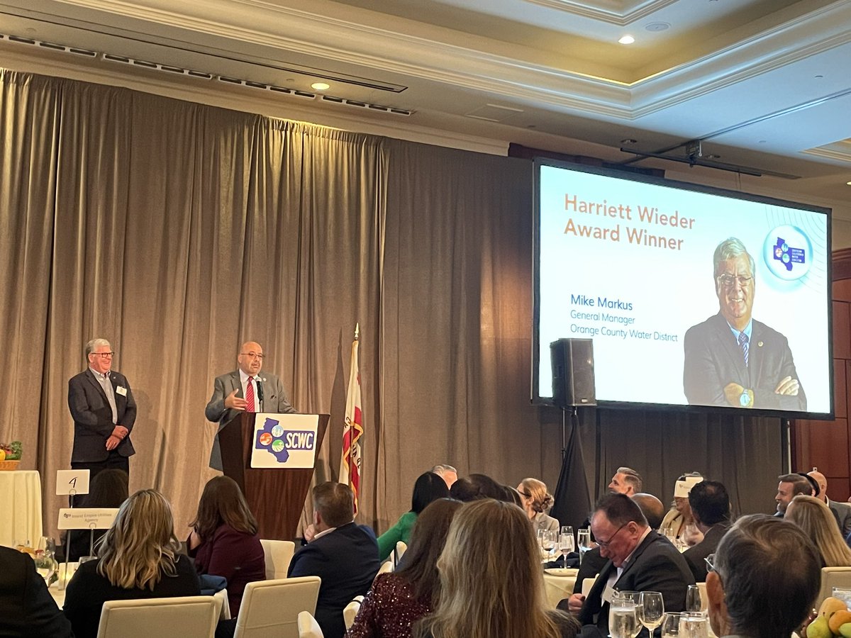 JoseSolorio's tweet photo. Thank you Mike Markus for your leadership at @ocwaterdistrict! Well-deserved award tonight for your water recycling accomplishments for Santa Ana and Orange County. Gracias! @SoCalWaterComm https://t.co/eIaRcV6S5c