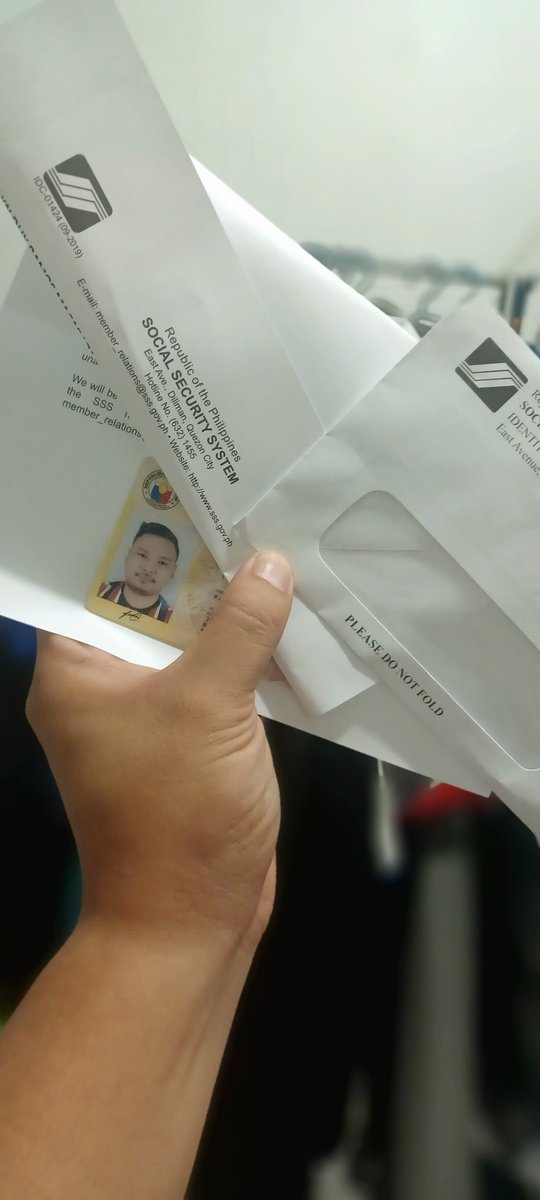 KINtobleron11's tweet photo. Finally after 3years of waiting nakuha din kita replacements UMID id
Last 2020 ko pa inapply to now ko lang nakuha sakto pag out ko sa work nka rcv ako email na pwd na e pick up
#CheckYourEmail https://t.co/8O0rqndhMO