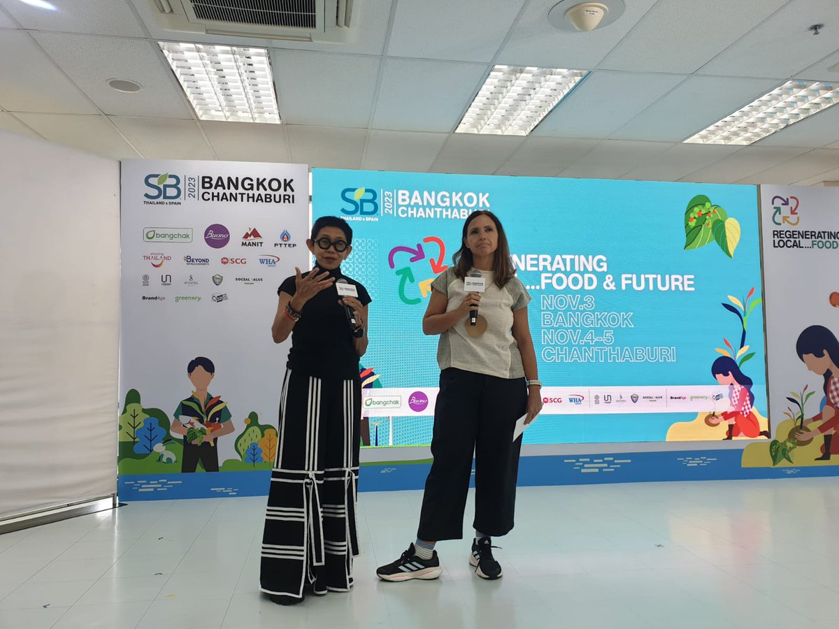 Giving a warm welcome to <a href="/SBBANGKOK/">SB BANGKOK</a> attendees with my dear <a href="/Nui_BrandBeing/">Sirikul Laukaikul</a> leading <a href="/SBBANGKOK/">SB BANGKOK</a> Thanks for inviting <a href="/SustainBrandsEs/">SustainableBrandsMAD</a> and @SomosQuiero
Learning more about regenerative agriculture and regerative future.