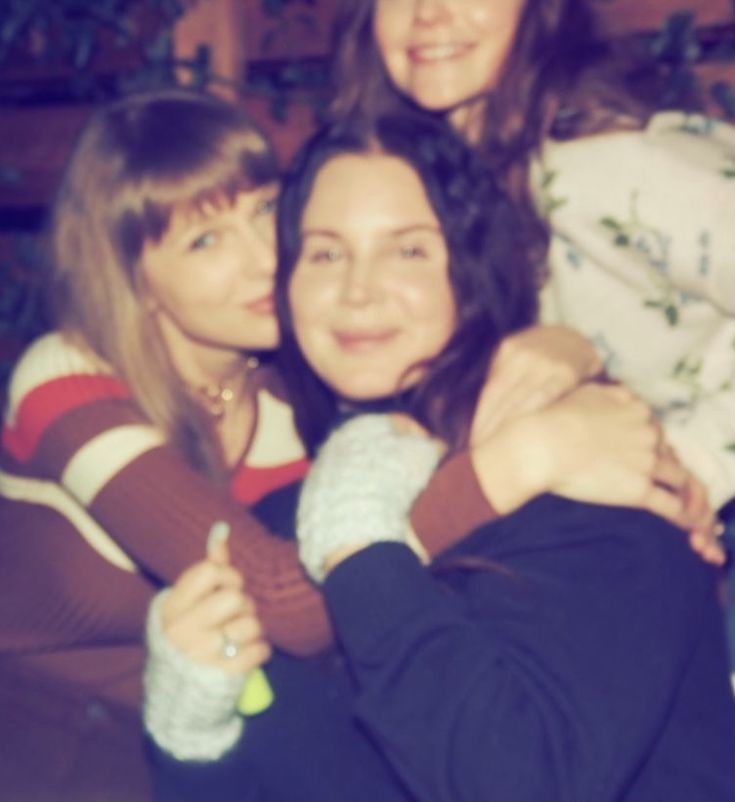 All of Lana Del Rey &amp; Taylor swift's interactions over the past years!

— a thread for Taylana stans🧵