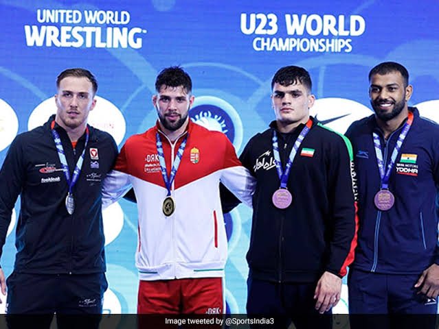 Indian sports is on a high, & how! After record medal hauls in Asian Games & Para Asian Games, & a continuing dream run in CWC2023, here comes news of a historic 9 medal haul from U23 World Wrestling Championships 2023! 6 of these medals won by lady wrestlers!