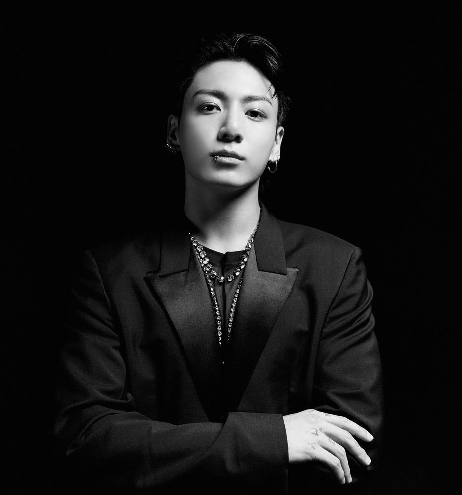 ccbtsplaylists's tweet image. — hilo de playlists enfocadas en #GOLDEN by #JUNGKOOK

#GoldenByJungkook  @BTS_twt .