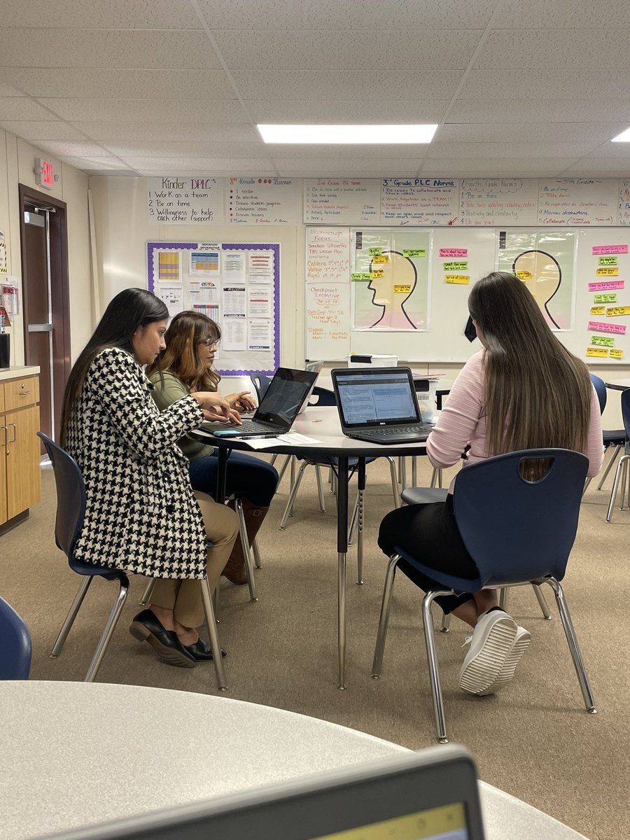 Thank you ladies for providing such a wonderful training!! @A_Jessiman_CI @jeannettelimon 💜💛🐺 @ESerna_PK8