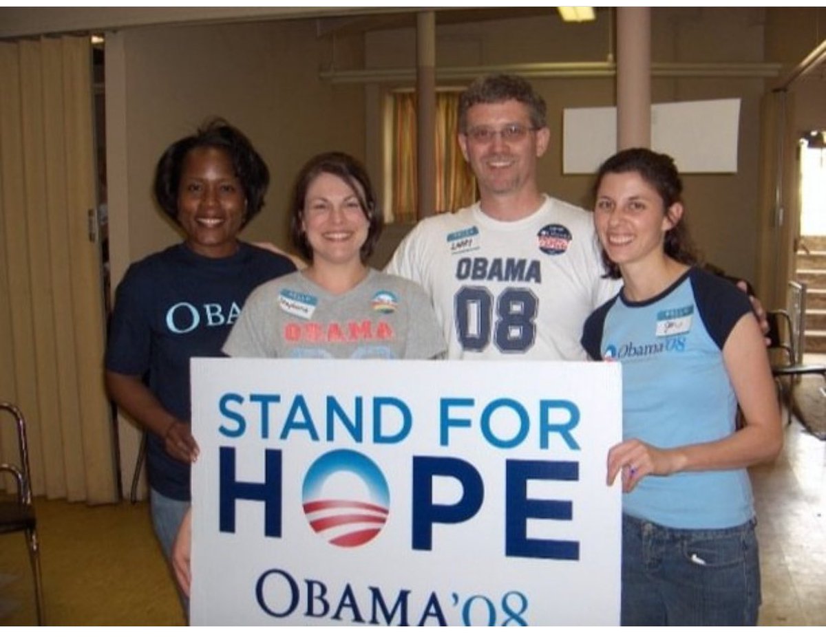 nankunda20's tweet image. The #DemocracyForum is happening and President @BarackObama spends some time with the program cohorts to hear from changemakers in the network about the challenges they face in their work to strengthen democratic culture.

A Leader that Inspires millions of Leaders: #Stand4Hope