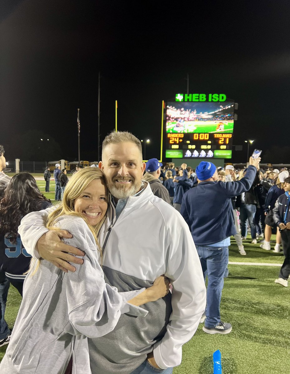 What a night!! So proud of <a href="/LDBellFootball/">L.D. Bell Football</a> and <a href="/DibbleTj/">TJ Dibble</a> and his awesome staff!  We for sure BELLieved and love this team!  Seniors, never forget this feeling! So excited for yall! #newstreak