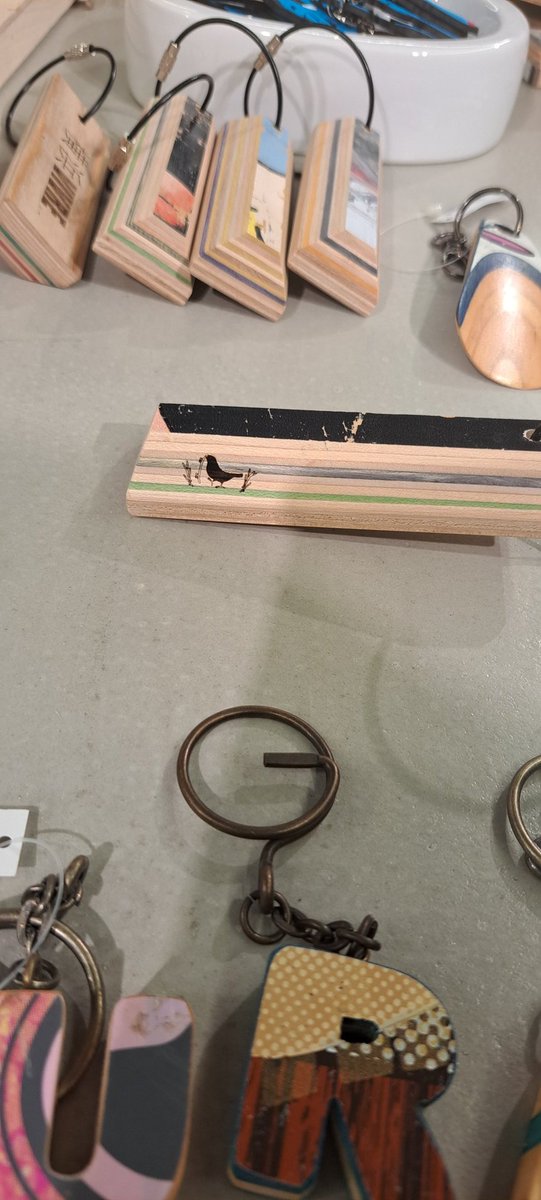 MadWood_'s tweet photo. 11/3～5 横浜ビブレ5F POP UP
スケートゲームのアプリでキーホルダーゲット出来ます！
文字入れも可 https://t.co/CCTNKLceRx
