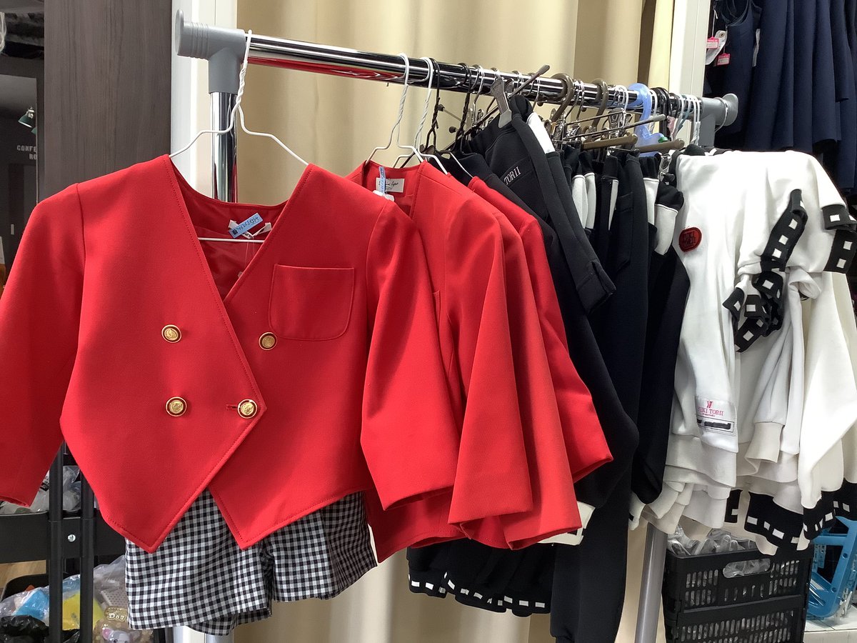 八王子市内幼稚園の制服あります。 在庫等お問い合わせお待ち致して