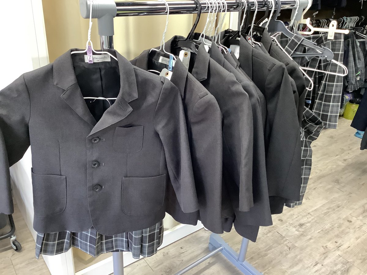 八王子市内幼稚園の制服あります。 在庫等お問い合わせお待ち致して