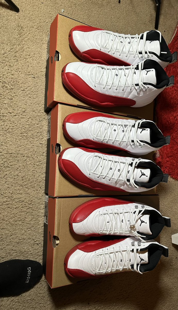 _shareef__'s tweet image. Cherry 12s
Sizes 8, 11.5, 13