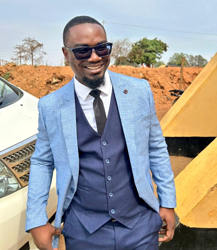 It's already November. Feels like yesterday when we just entered 2023, soon we will be crossing over to a new year. If you see this may November bring you blessings, opportunity, smiles, laughter &amp; congratulations . Happy New Month!!!!