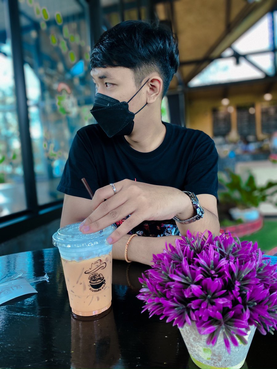 Kazeh212's tweet photo. ไม่อยากเป็นเด็กดื้อ แต่อยากเป็นเด็กพี่  #อุบลในเมือง #วาริน #อ��บลลับๆ #มออุบล  #เดชอุดม https://t.co/zhuTxef2oZ