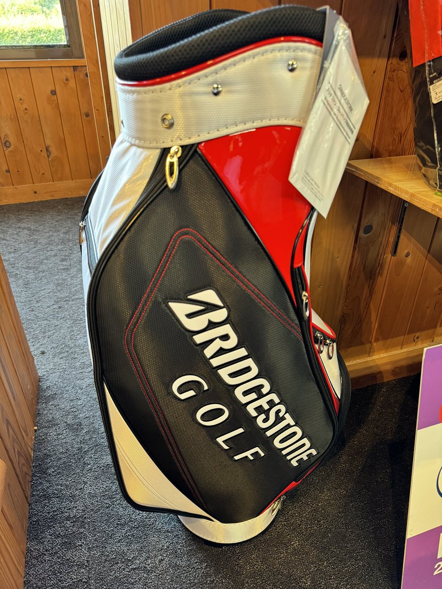 kahoku_gc's tweet photo. 11月13日開催のGoogolf BIGチャンスコンペの主な賞品です🎵
キャディバッグや宿泊券、ボストンバッグなどの賞品がございます!
空き枠わずかにこざいます。
お時間ある方は是非ご参加ください😊
#ゴルフ #熊本 #福岡 #Googolf #鹿北 #賞品 https://t.co/dljf4A1evN