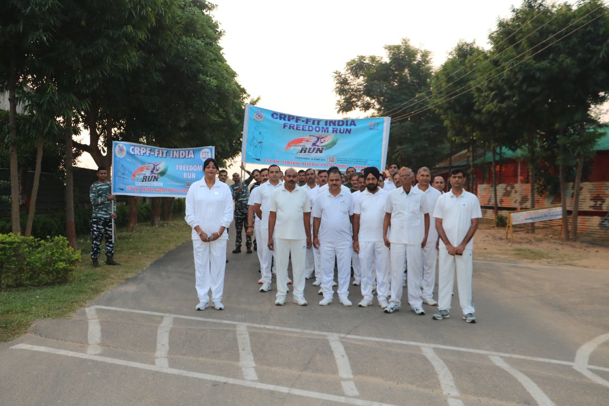 154bncrpf's tweet photo. CRPF fit India freedom run organised by 154 Bn CRPF at Pradhankhanta, Dhanbad https://t.co/Hkplp6MwQK