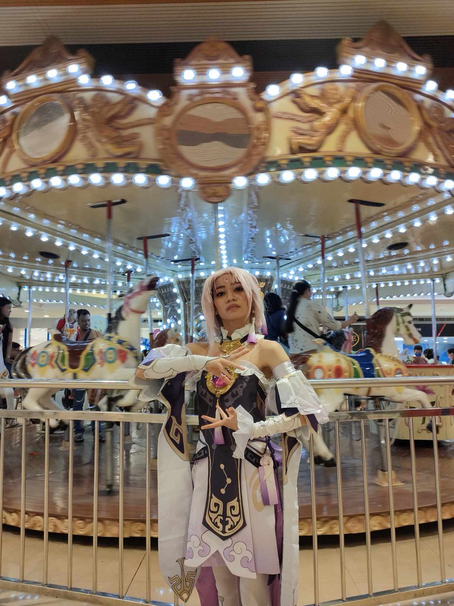 HeilyCos's tweet photo. Your master diviner ✨🔮

#HonkaiStarRail #cosplay #FuXuan #cosplayer #hsr #hsrcosplay https://t.co/a7yufjGnoX