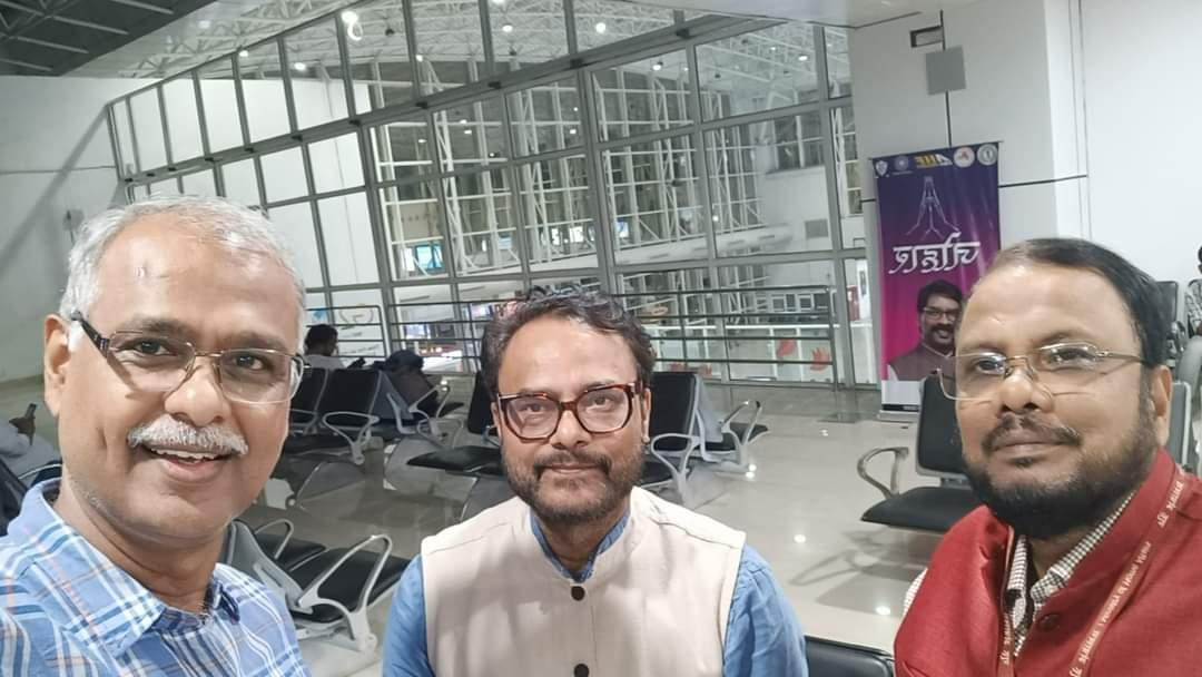 We (Dr Sushanta K Banerjee,IPAS, Prof Om Sai,Psychiatry,LHMC) met on 31/10 incidentally at the Ranchi Airport and discussed a lot about demographic situations/transition of the country,the Growth Rate, Birth/Death rate,population explosion & Dr Paul R Ehrlich for a brief period.