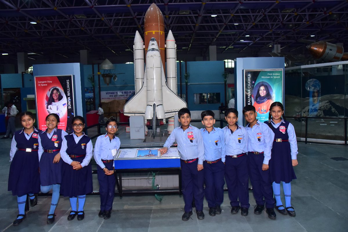 YSGroup3's tweet photo. YSB arranged an educational excursion to Science City, Jalandhar for the young explorers where they started their trip with a great joy.

#World_Scientific_Inventions
#Young_Discoverers
#Curious_Minds
#Educational_Trip_@_Science_City #Global_exposure #Confidence_building https://t.co/IikovucDjh