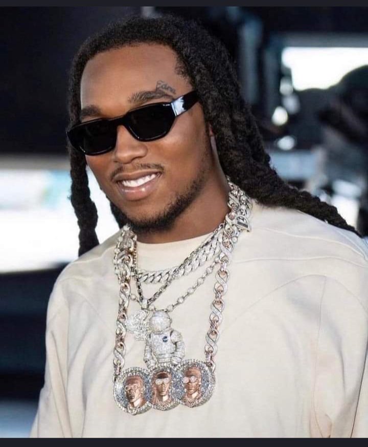 LipzUnsealed's tweet photo. This man lyrics, his energy, his smile, his aura, &amp; the little goofy shit he would do. The lil things I did get to know about #Takeoff I gained respect for the man. &amp; I miss seeing him &amp; hearing his flow. #LastMemory will always be my favorite solo song. RIP TakeOff #RIPTakeOff https://t.co/VfcnC7uiUJ