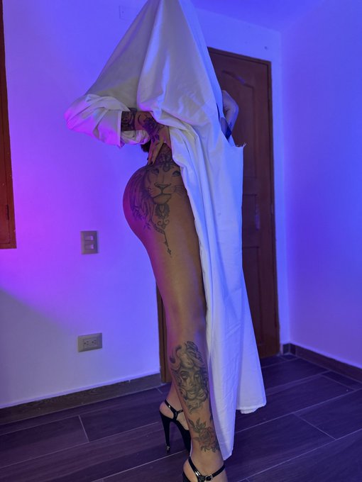 Solo por unas hora el 80% de descuento en mi p&aacute;gina  5$  https://t.co/MIQCzetn8W https://t.co/mtJHvl