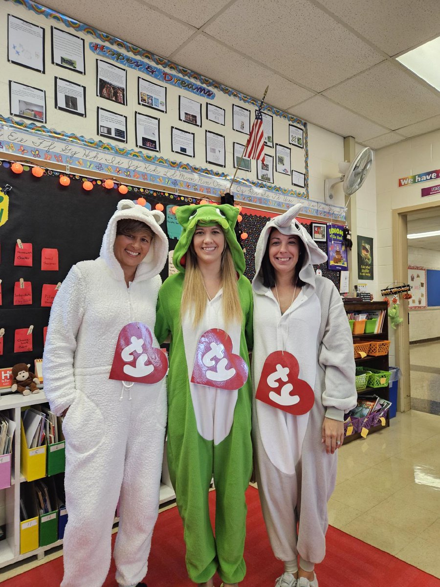 Happy Halloween 🎃<a href="/clango4/">Mrs. Lango</a> <a href="/msrucando/">Ms. Rucando</a> <a href="/FlemRarSchools/">FlemRarSchools</a> <a href="/BarleySheafFRSD/">Barley Sheaf</a>