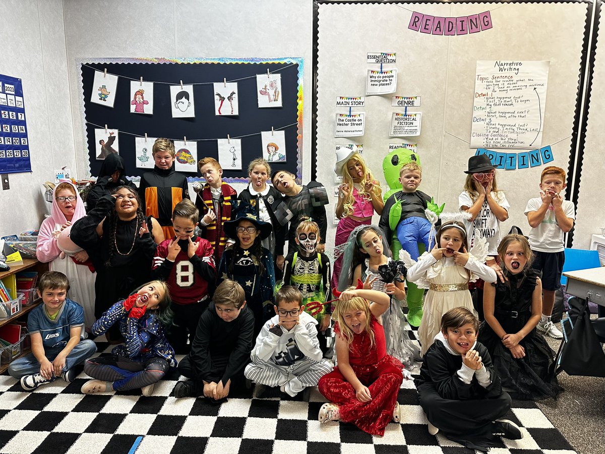 CTrommels's tweet photo. Happy Halloween!!! https://t.co/UJYKGVWHU6