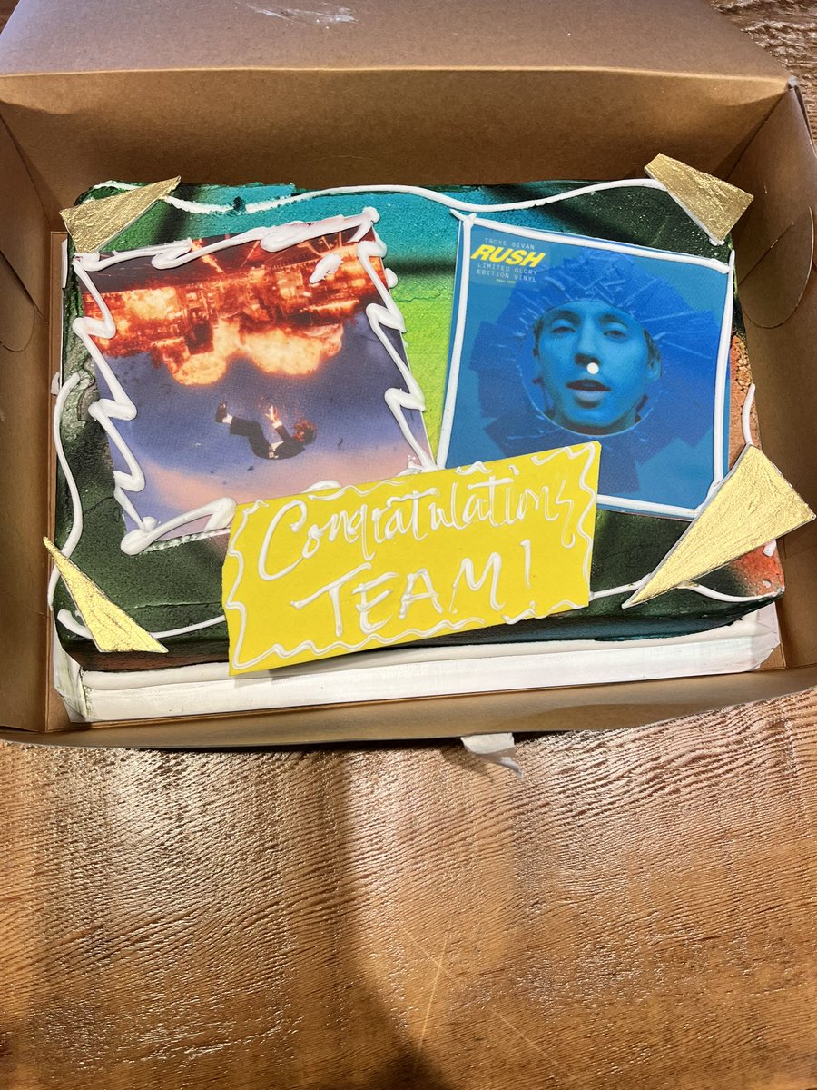 Dimplez's tweet photo. Celebrating our wins more! Congrats to our entire team @capitolmusic @capitolrecords @motown for their relentless hardwork on two of my favorite projects this year: @OffsetYRN &amp; @troyesivan! Proud of US. 🫶🏾🫶🏾🫶🏾 #LetThemEatCake #TheseCaloriesDontCount https://t.co/c3GHnyN48J