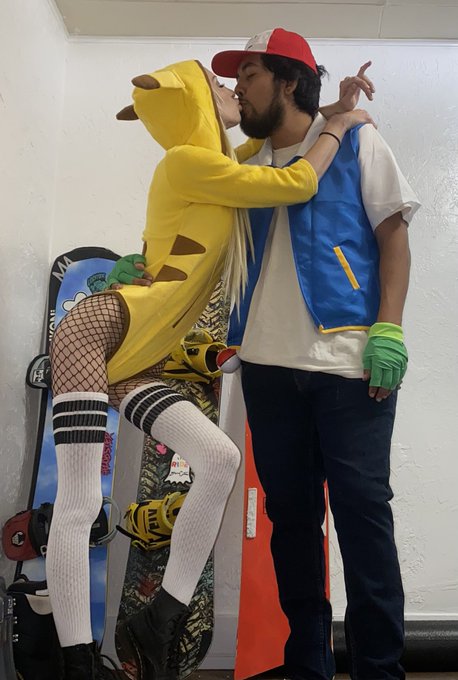Pikachu &amp; ash https://t.co/JE9i5A65rT