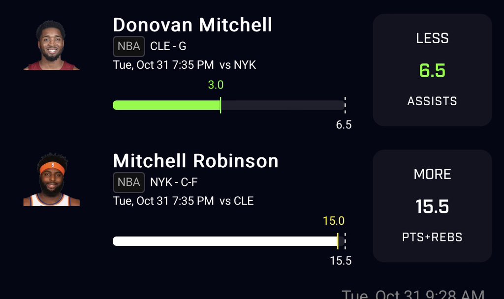 kehnki's tweet photo. shouldn’t mitchell robinson have 8 rebounds = 16? https://t.co/wSBXpJlIjI