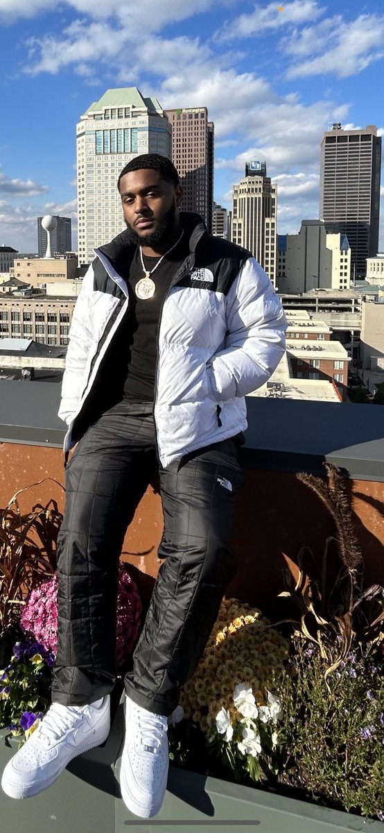 Plugbro_'s tweet photo. I heard you brought the trap back, 🏚️
Put yo whole hood up on the map 🗺️ 
Yeah, me too 😉 6️⃣ https://t.co/eM9COxkcJE