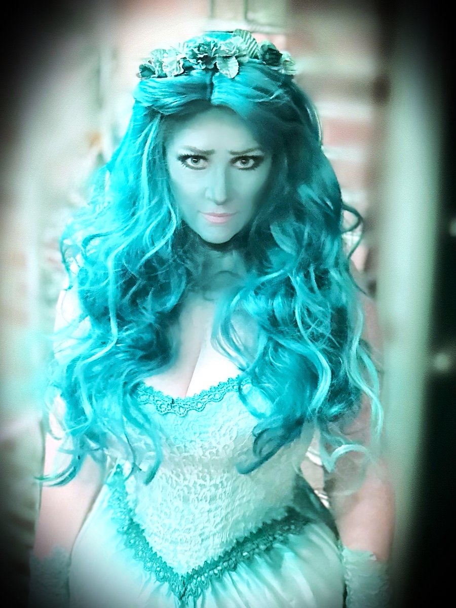 CellestiaaYT's tweet photo. ❤️It's Day 10! Corpse Bride, it's almost time! ❤️ https://t.co/BsWFa60nZn

#twitch #streamer #gamer #cosplay #girlgamer #gamerlife #gaming #playswithviewers #smallstreamer #esofam #corpsebride #undead #esocommunity #halloween #happy #goth #fyp #fypage #supportsmallstreamers 

19m https://t.co/NCoIK5v65K
