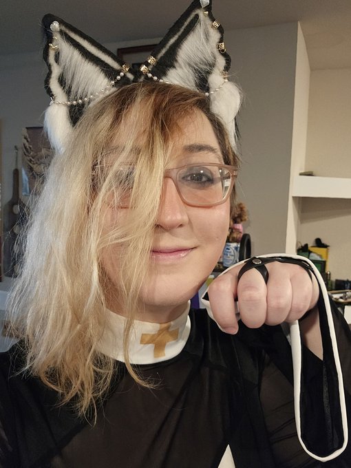 HALLOWEEN https://t.co/aPokOLqgLW<a href="/tag/gaymer"class="tags"><span>#gaymer</span></a><a href="/tag/transbooty"class="tags"><span>#transbooty</span></a>