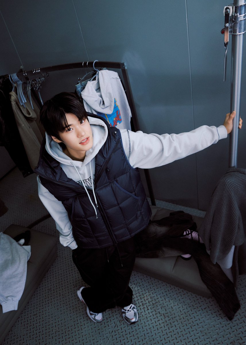 ✨23 OUTER PRESENTATION✨
라이즈의 멤버별 겨울 아우터 취향을 엿볼 수 있는 2023 무신사 아우터 프레젠테이션이 시작되었습니다! 다가오는 겨울을 맞이해 무신사가 라이즈와 함께 다양한 아우터 스타일을 제안합니다. 
#라이즈랑무신사랑해 🧡🖤

23 OUTER PRESENTATION
🗓 2023.11.01 - 11.17