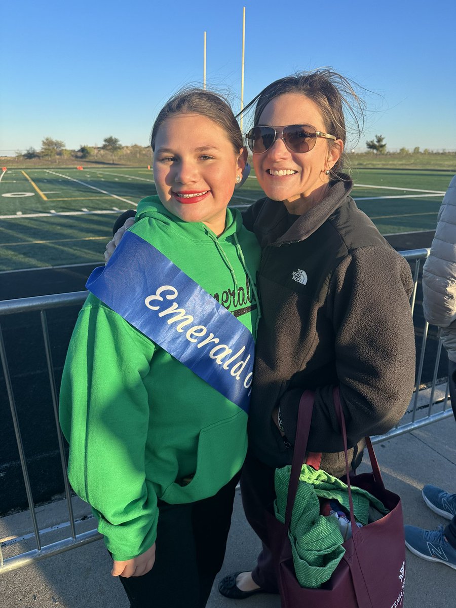 drskmcm's tweet photo. Proud of my Emerald of the Week! 💚💙@ProsperRogersMS https://t.co/ARAdhsbQVo