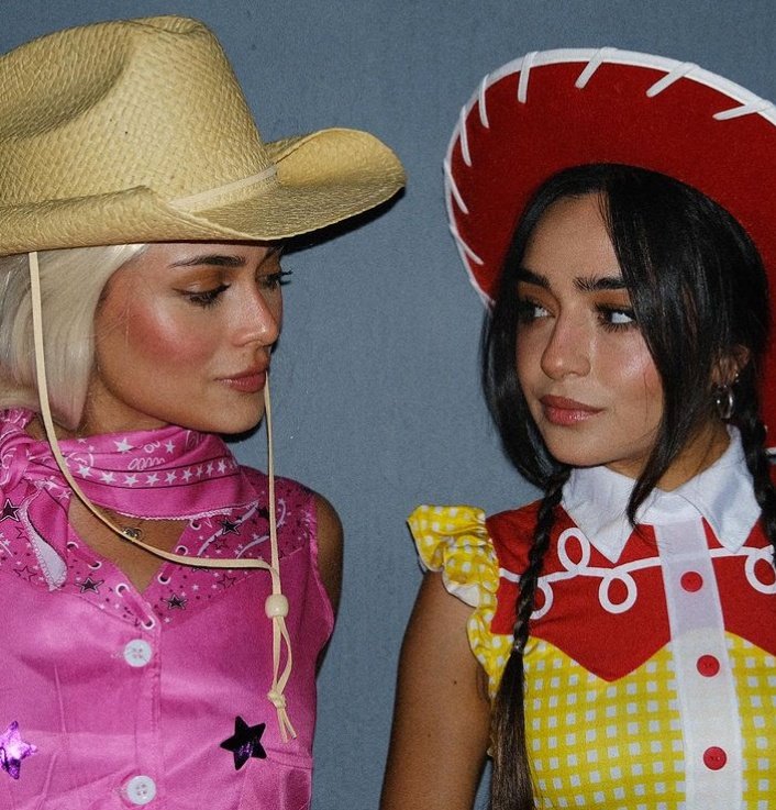 almacacher's tweet image. ¿Quién necesita un Woody y un Ken cuando existen ellas dos?