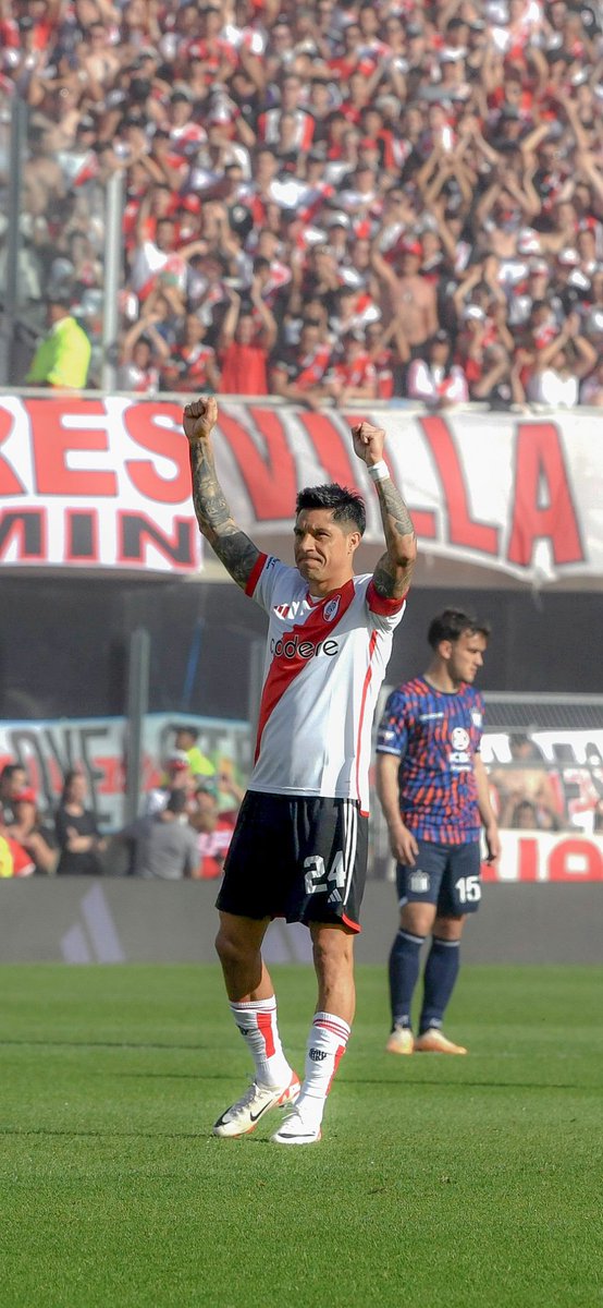 nahiiirp05's tweet photo. árbitro no pites el final que Enzo se nos va... https://t.co/kiLVj03uB8