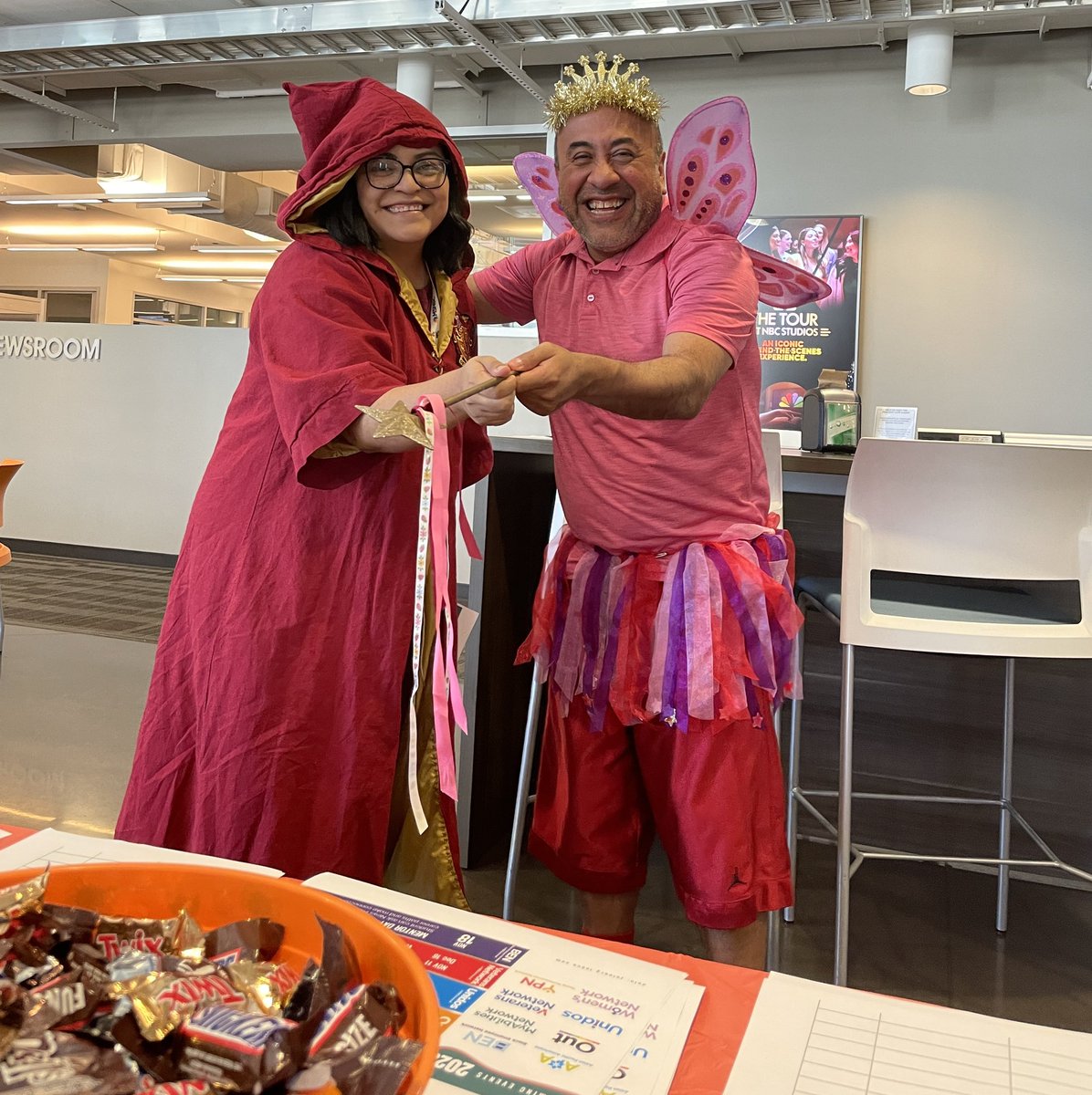 josetelemundo39's tweet photo. #Halloween at #Telemundo39 and #NBC5 https://t.co/kW6t9Vj4Nx