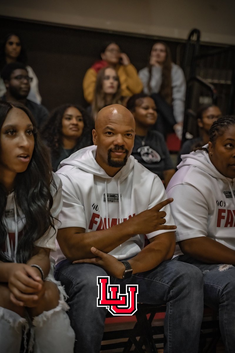 AnalyticalCoach's tweet photo. “This the part where all my partners know what we in it for
This the part where we gon' throw us a party after the war”

La〽️ar 

〽️adness

🔴 〽️cDonald 〽️ayhem 🔴 https://t.co/GLzULIHeKx