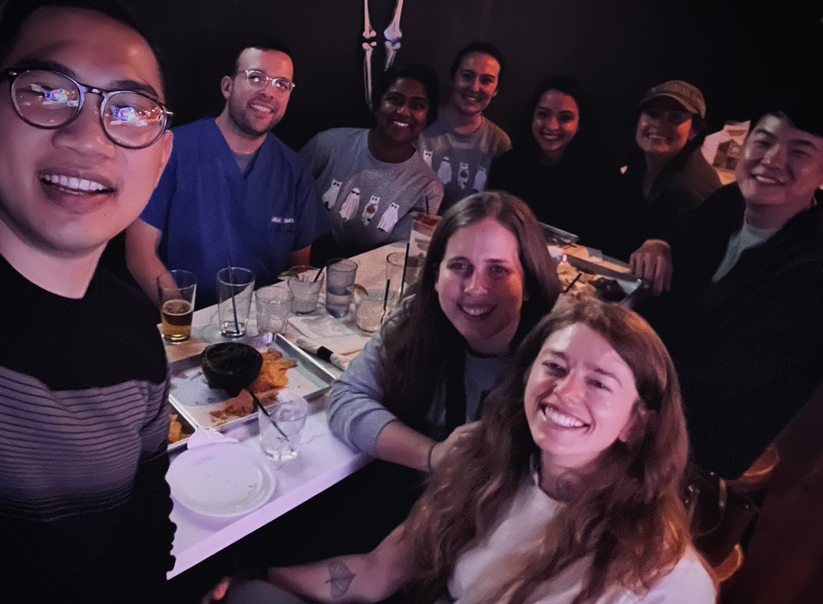 jrcaldera212's tweet photo. Impromptu meeting of the pandemic dream team: micro, ID, Pharm 🙌 https://t.co/rSxn4Zzo2K