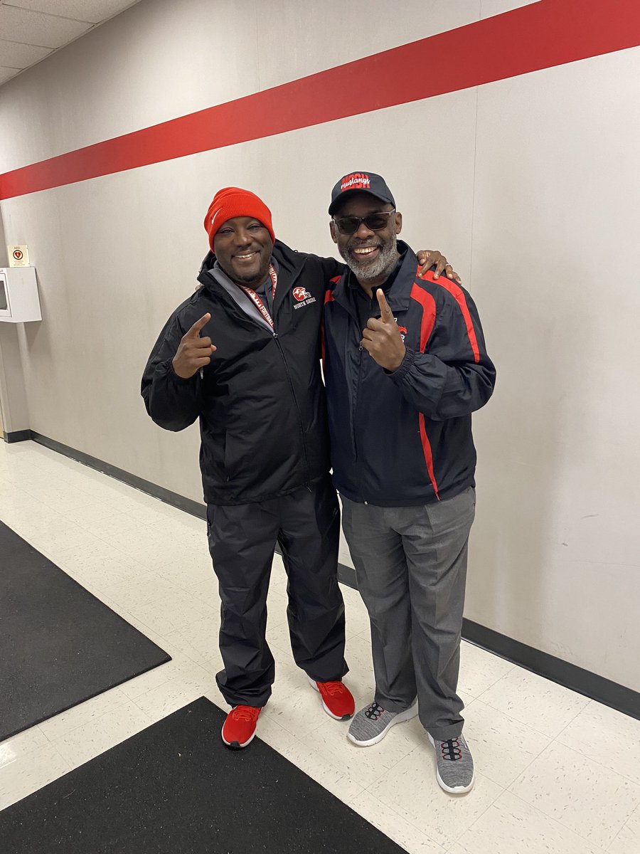 MrWhoopUpOnEm's tweet photo. Congrats to Coach Gaston on his first district football Championship@North  Shore High. Carrying on the Tradition!! https://t.co/Ml0ugJTqvC