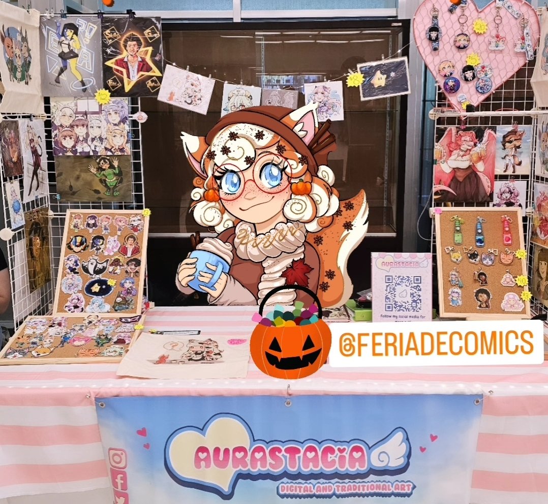 Day 1 of Feria de comics @ UPRRP Biblioteca Lazaro! Come by my table for some free candy! Happy Halloween ♡