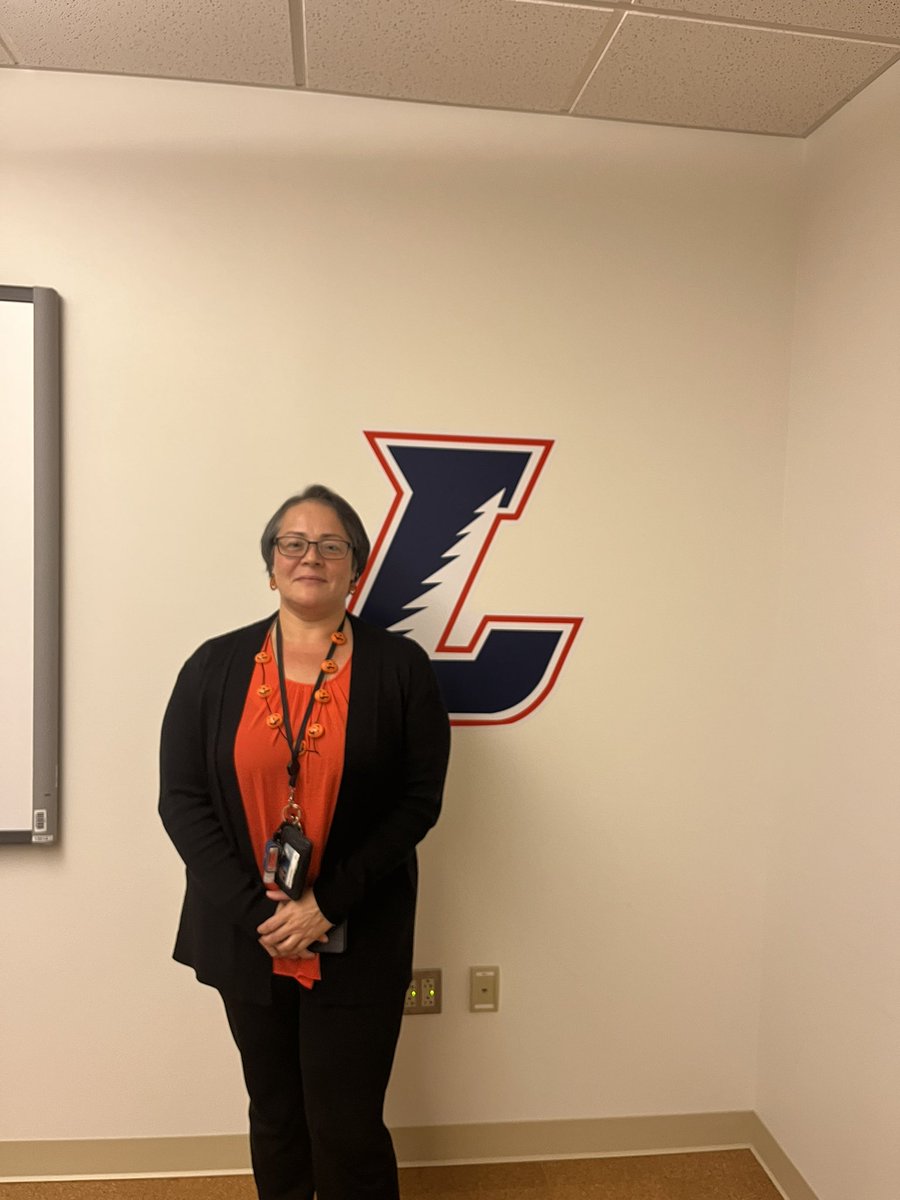 October Shining Star Moment recognizes para Mrs. Irizarry for her commitment to students and their success at LHS.