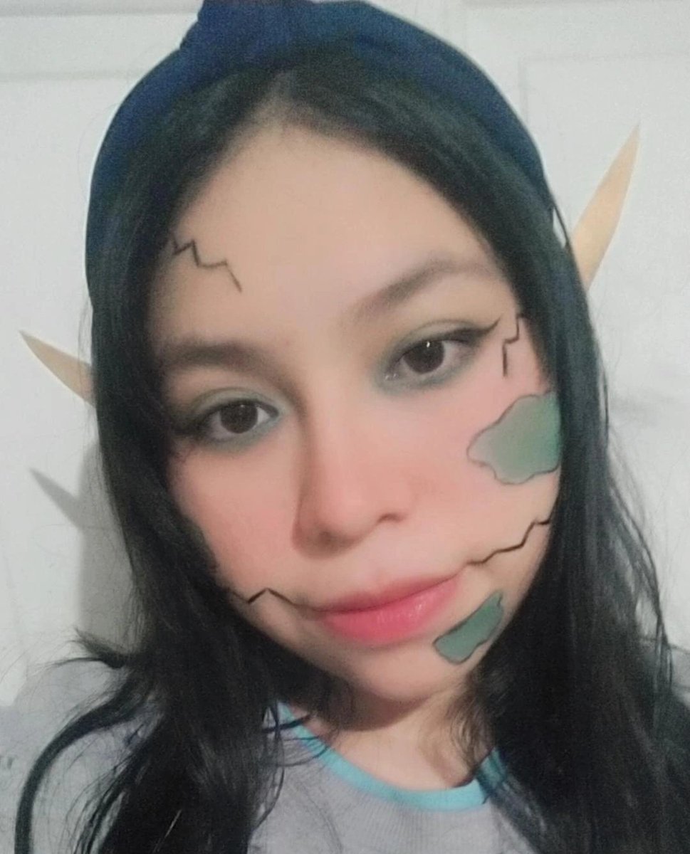 denixzaza's tweet photo. Se hizo el intento de recrear a #Juanaflippa jsjsjs me gustó😼 
#ElMariana #SLIMESICLE #tijeraszaza 
Feliz halloween 🎃 los tqm https://t.co/J1J3Fz1gv9