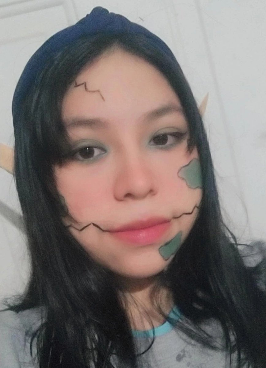 denixzaza's tweet photo. Se hizo el intento de recrear a #Juanaflippa jsjsjs me gustó😼 
#ElMariana #SLIMESICLE #tijeraszaza 
Feliz halloween 🎃 los tqm https://t.co/J1J3Fz1gv9