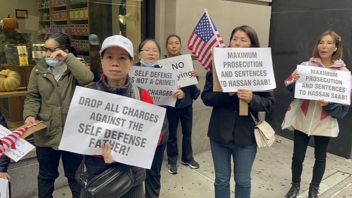 donghui4nyc's tweet photo. @BrooklynDA drop all charges against the self defending father Mr. Lei NOW! https://t.co/JeyqdO1ats