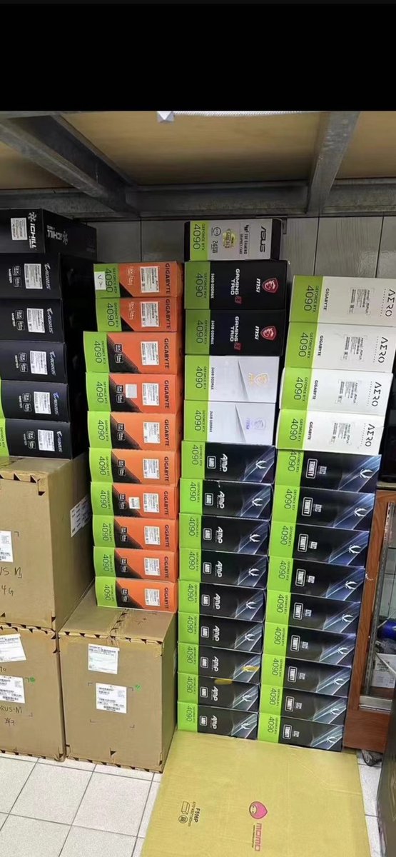 cngynng4's tweet photo. WTS
RTX 4090 Turbo and Fan version
#4090#GPU#RTX 4090 Turbo#RTX 4090 gaming#AI#INFERENCE#Computing#H100#H800#servers#CSP#IDC# CDN#server #populated #refurbished #IDC #CDN #cloud #rent #datacenter #network#hardware #IT #hosting #storage #LAN #NIC #CPU #SSD #HDD #RAM #GPU #memory https://t.co/bZY5qSYeFd