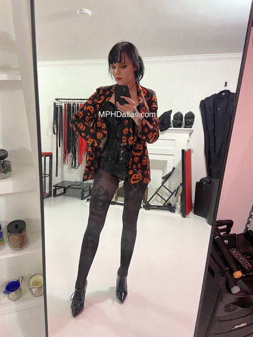 Happy Halloween! Tonight I ruined my Spotify algorithm by blasting &ldquo;Monster Mash&rdquo; and &ldquo;All I Want For