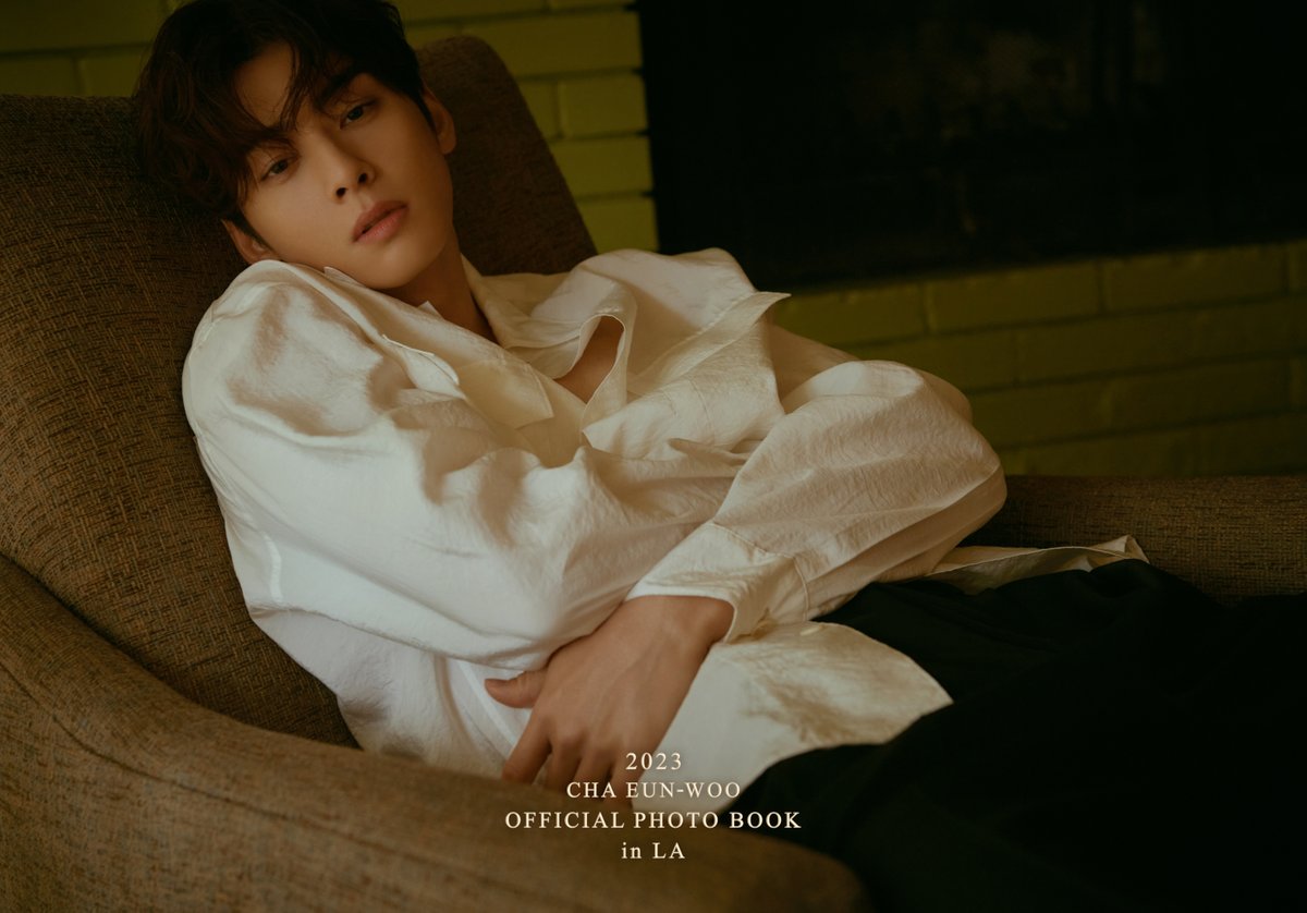 fantagiomusic_'s tweet photo. [#차은우]
CHA EUN-WOO(ASTRO)
2023 OFFICIAL PHOTO BOOK
A Ver.

COMING SOON 📷

#CHAEUNWOO
#아스트로 #ASTRO #아로하 #AROHA https://t.co/WDnXSkrwMY