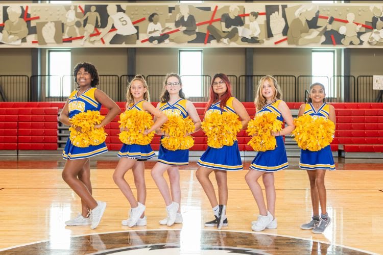 UtSchoolsDB's tweet photo. Shout out to the great work by the USD Cheerleading Team! We were so proud of your cheers and support to our Eagles! Here are some nice photos of the cheerleaders and their helpful coaches. #WeAreUSDB #aslthat
https://t.co/wOoOX9qvtj https://t.co/iPAQmFVsRK