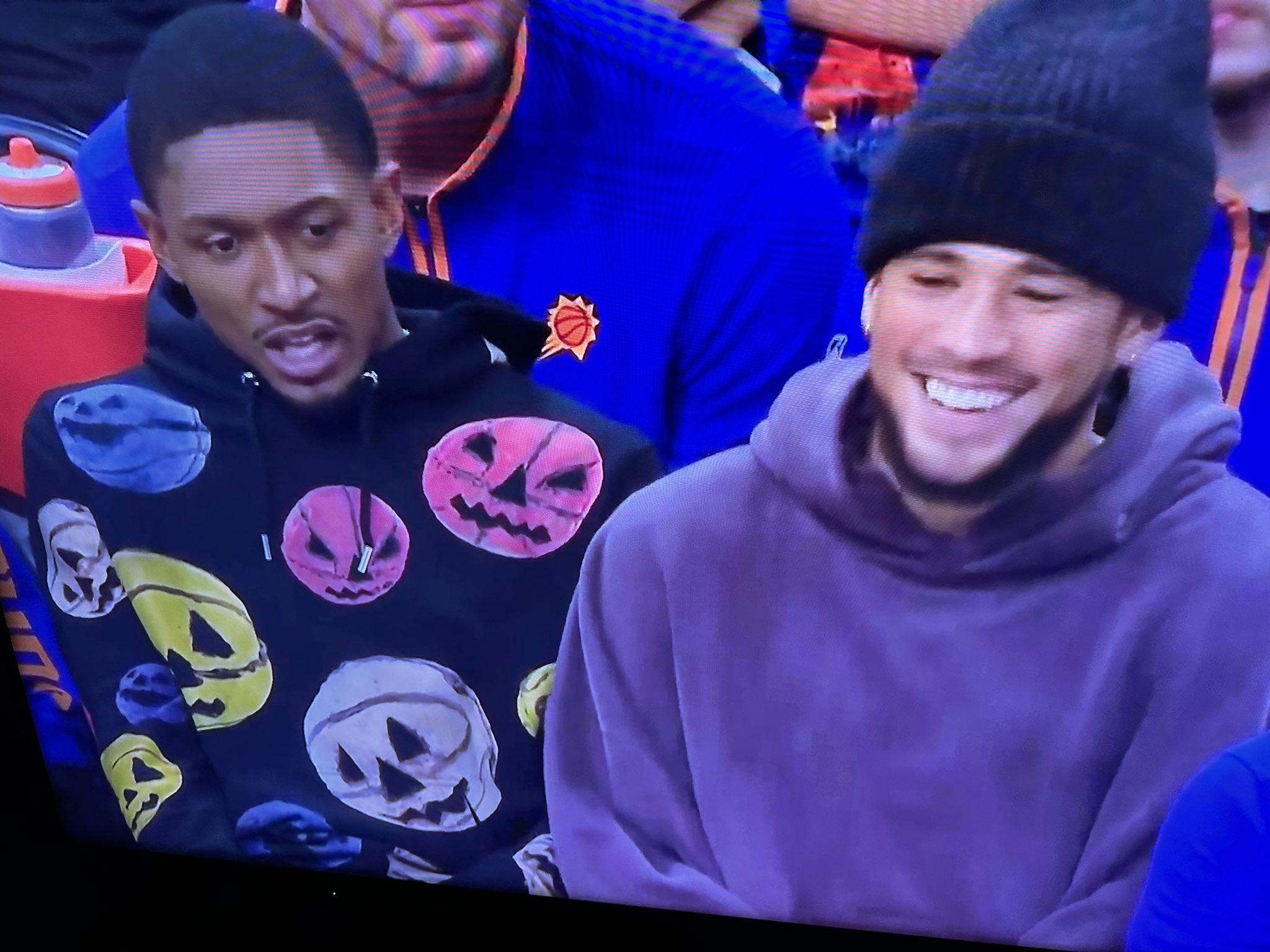 Preston Johnson on X 100 to anybody that can find me this jack o lantern basketball hoodie Bradley Beal is wearing on the bench tonight https t gyagvA1OMR X